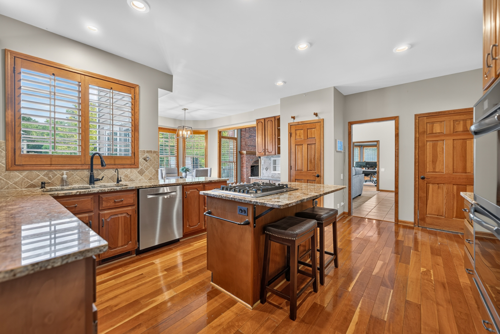 25549 N Broken Bow Pass