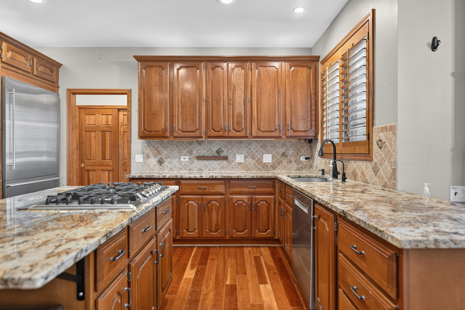 25549 N Broken Bow Pass
