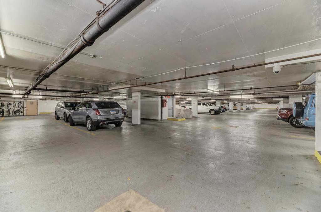 465 W Dominion Drive Unit: 204