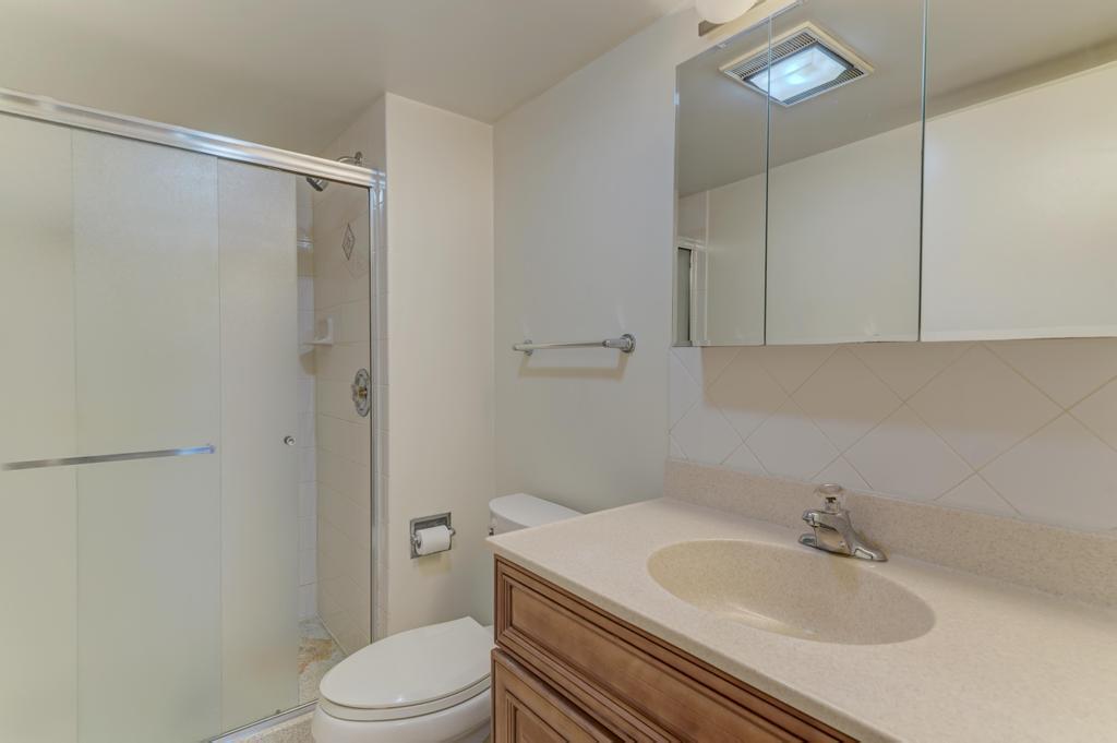 465 W Dominion Drive Unit: 204