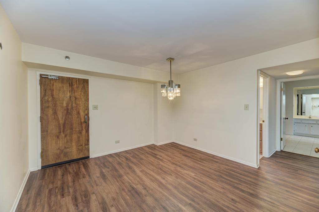 465 W Dominion Drive Unit: 204
