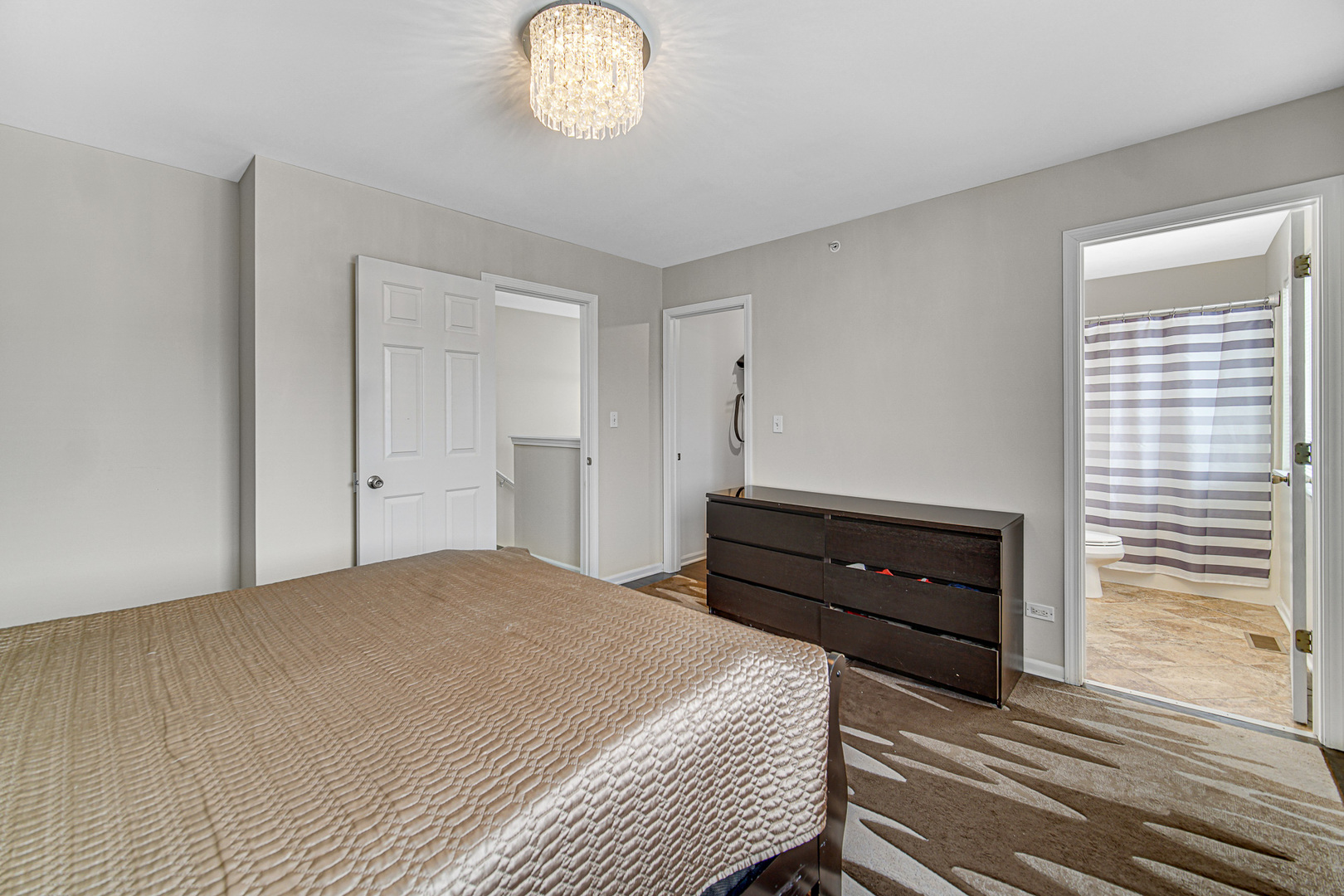 673 E FOUNTAINVIEW Drive Unit: 673