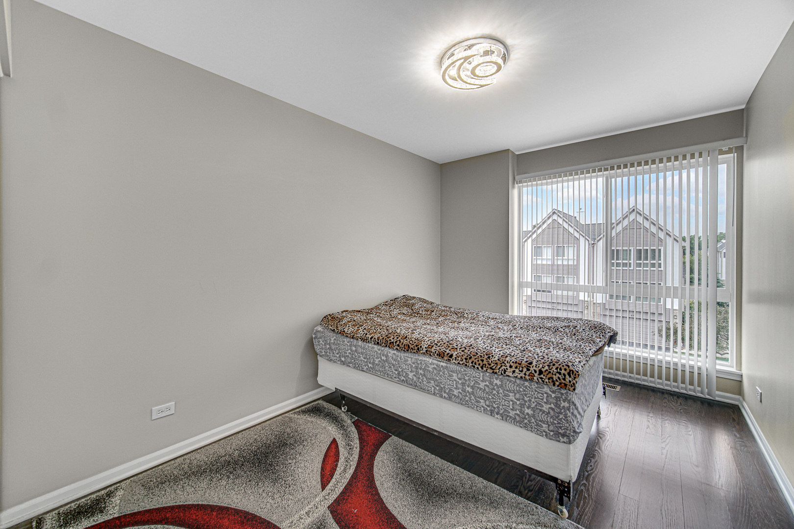 673 E FOUNTAINVIEW Drive Unit: 673