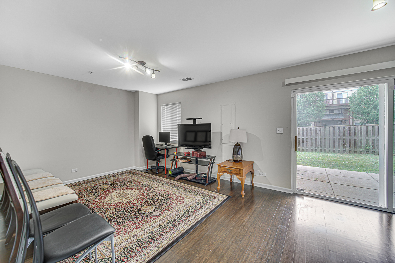 673 E FOUNTAINVIEW Drive Unit: 673