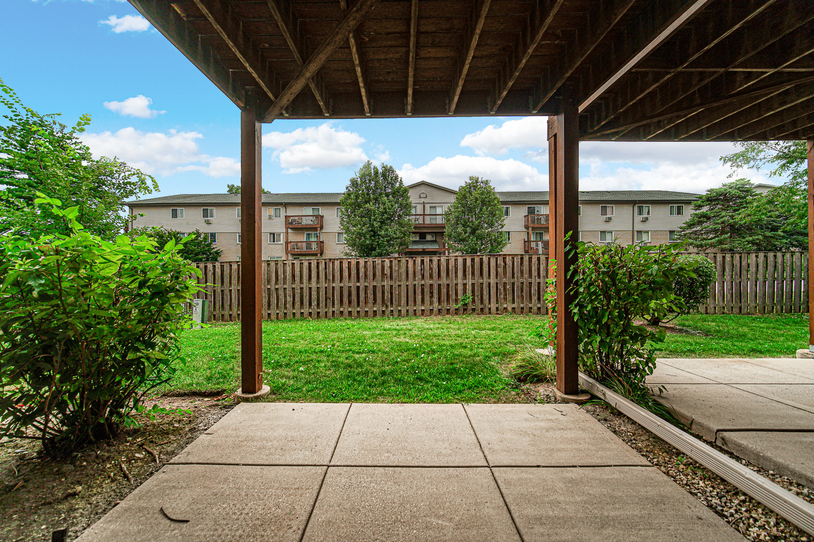 673 E FOUNTAINVIEW Drive Unit: 673