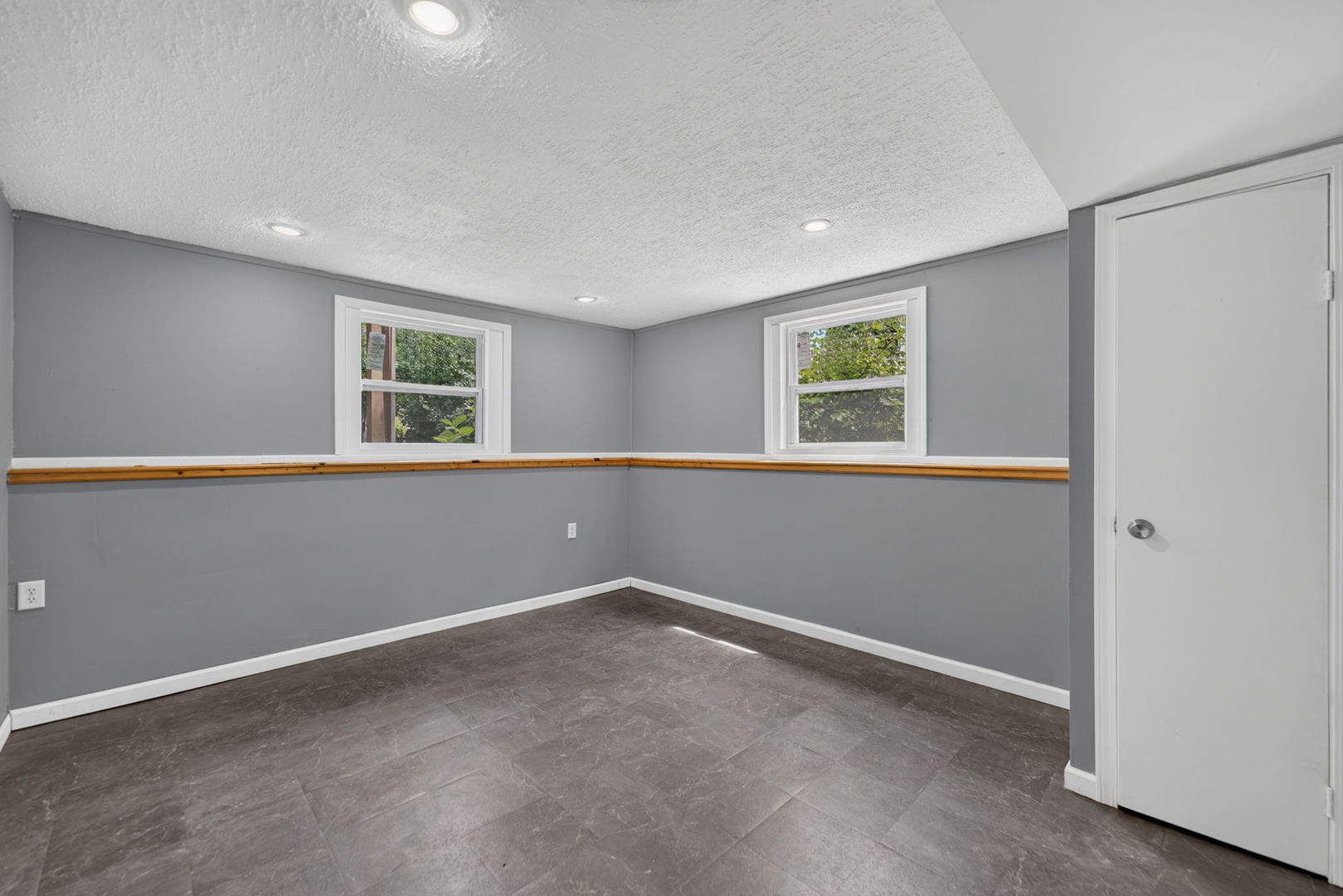 1226 Grant Drive