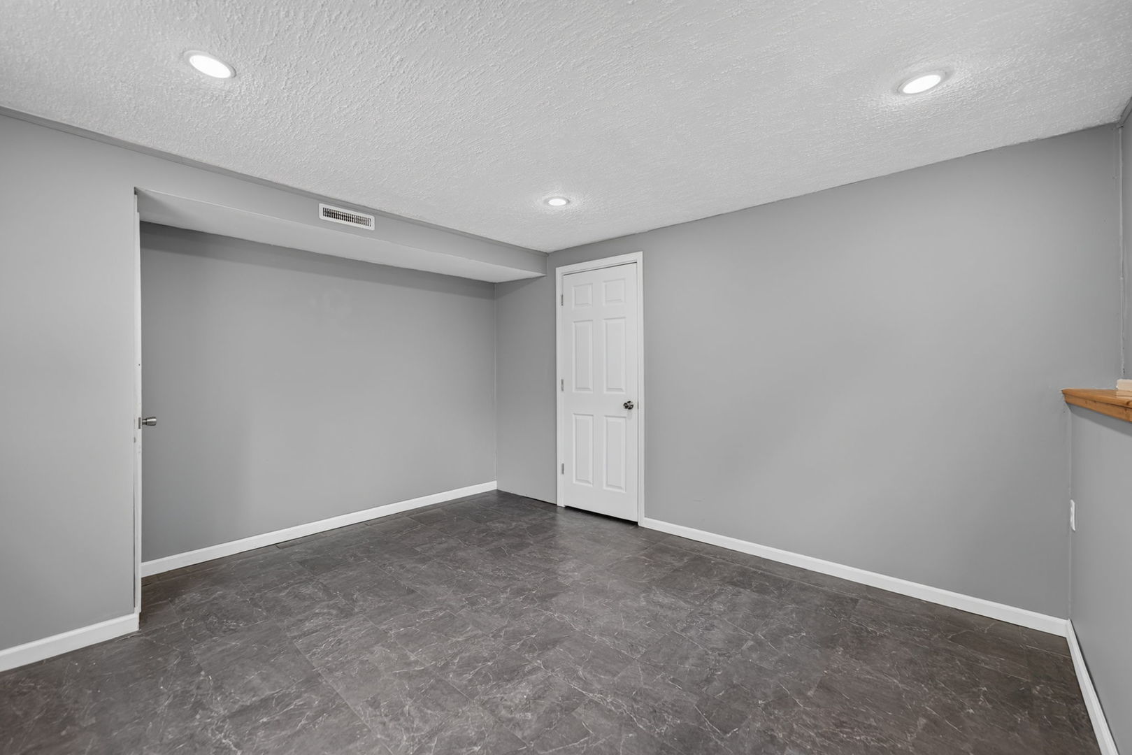 1226 Grant Drive