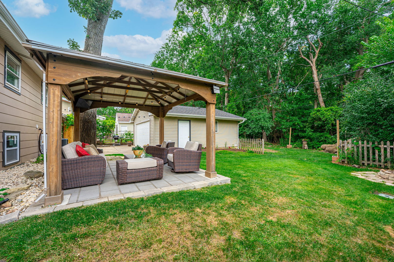 1226 Grant Drive