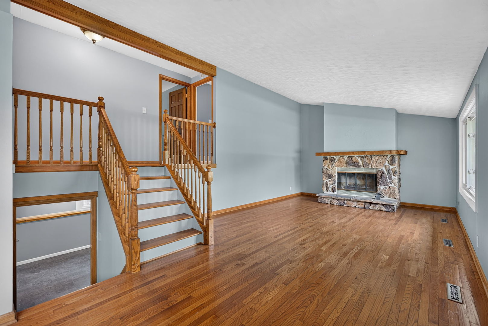 1226 Grant Drive