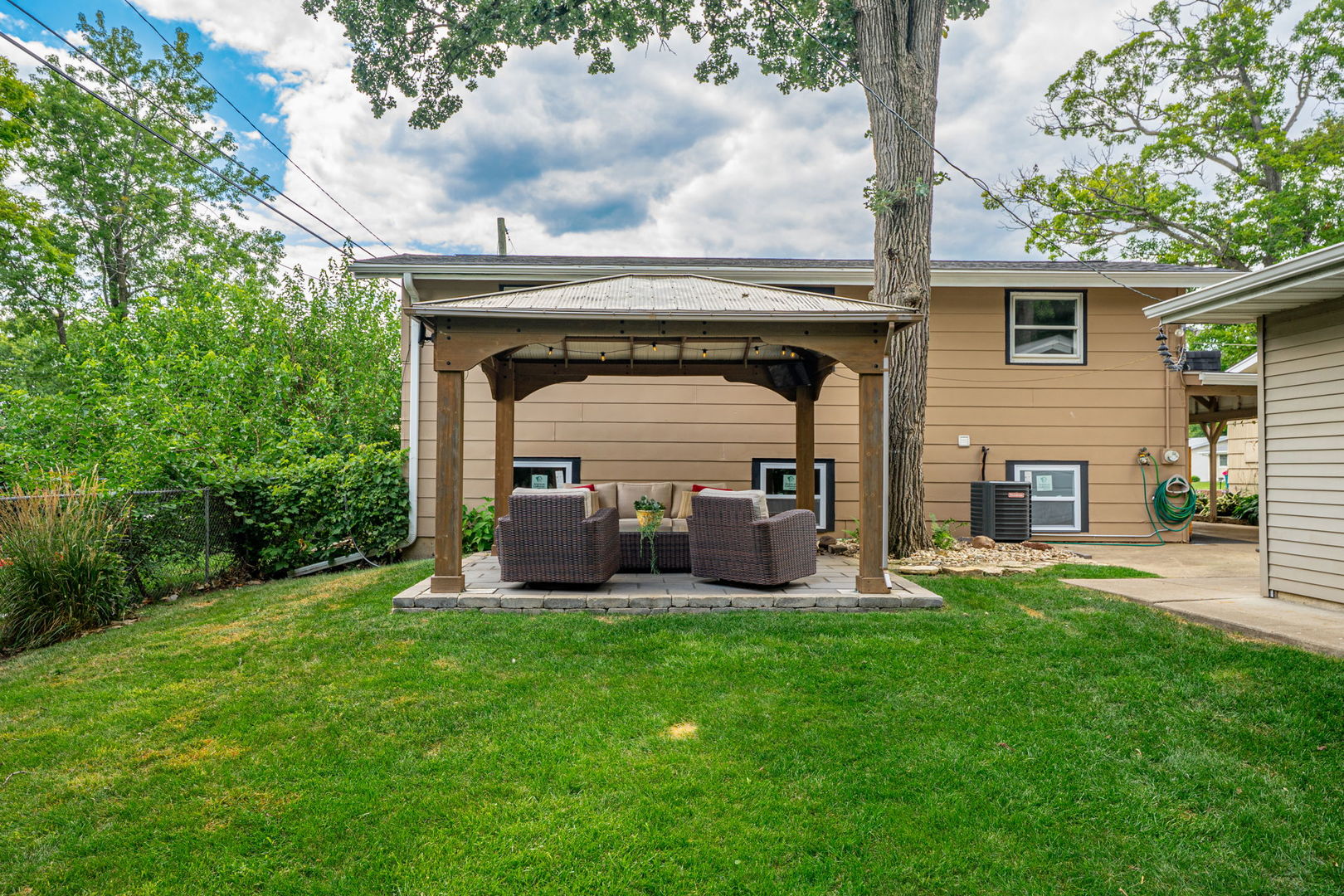 1226 Grant Drive