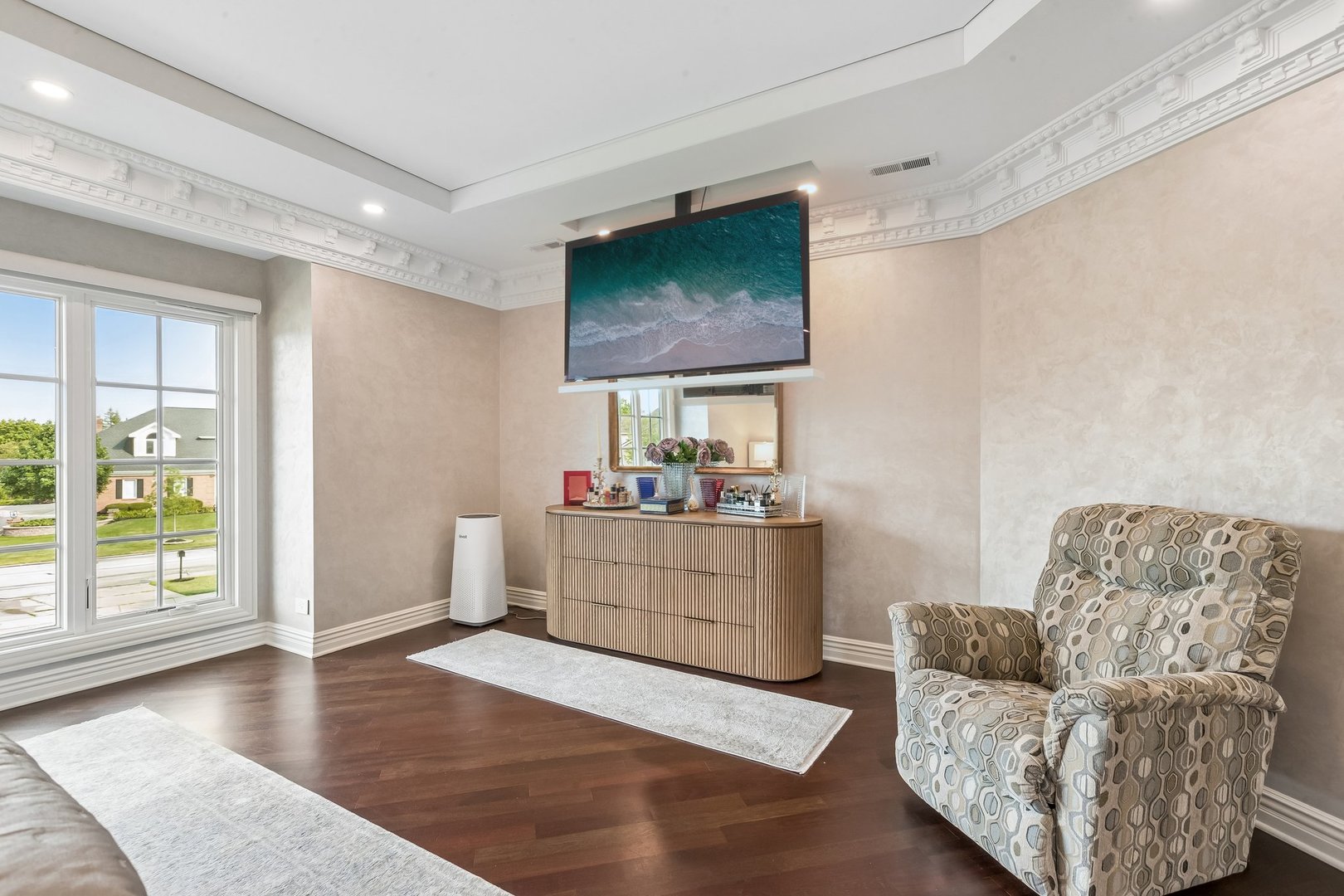 3303 White Eagle Drive