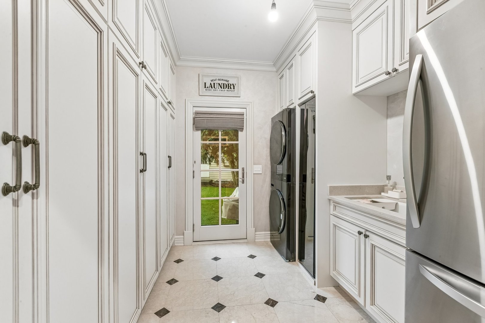 3303 White Eagle Drive