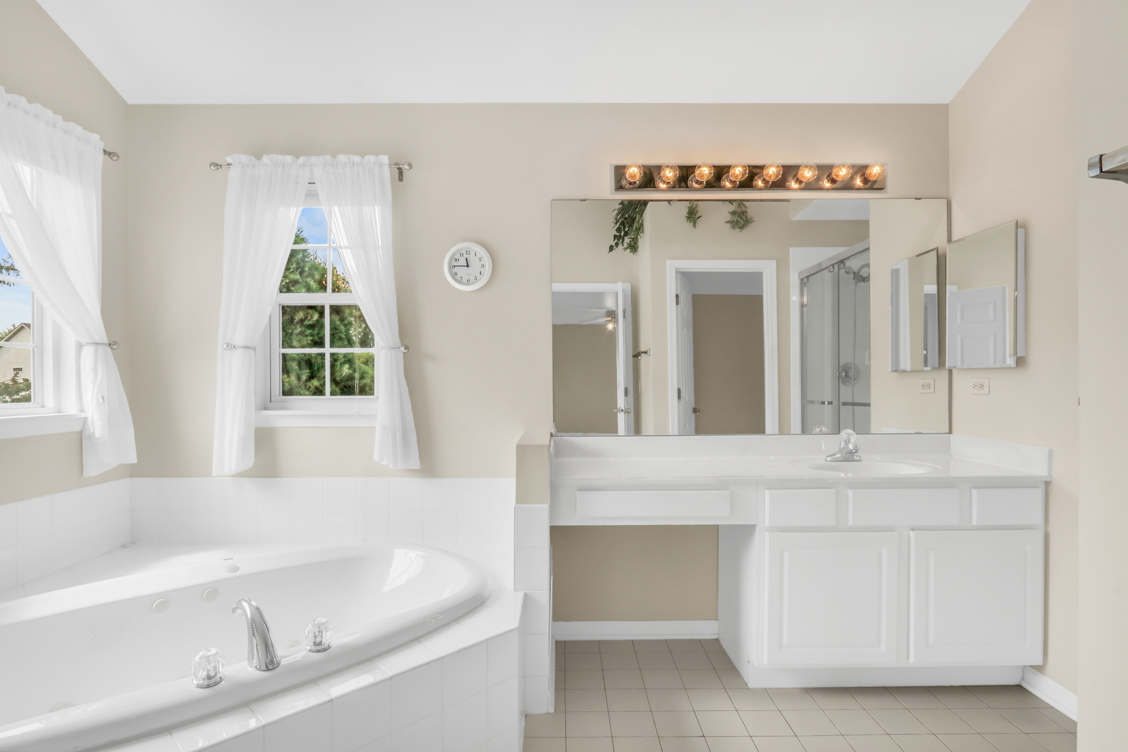 37089 N Bonnie Brae Road