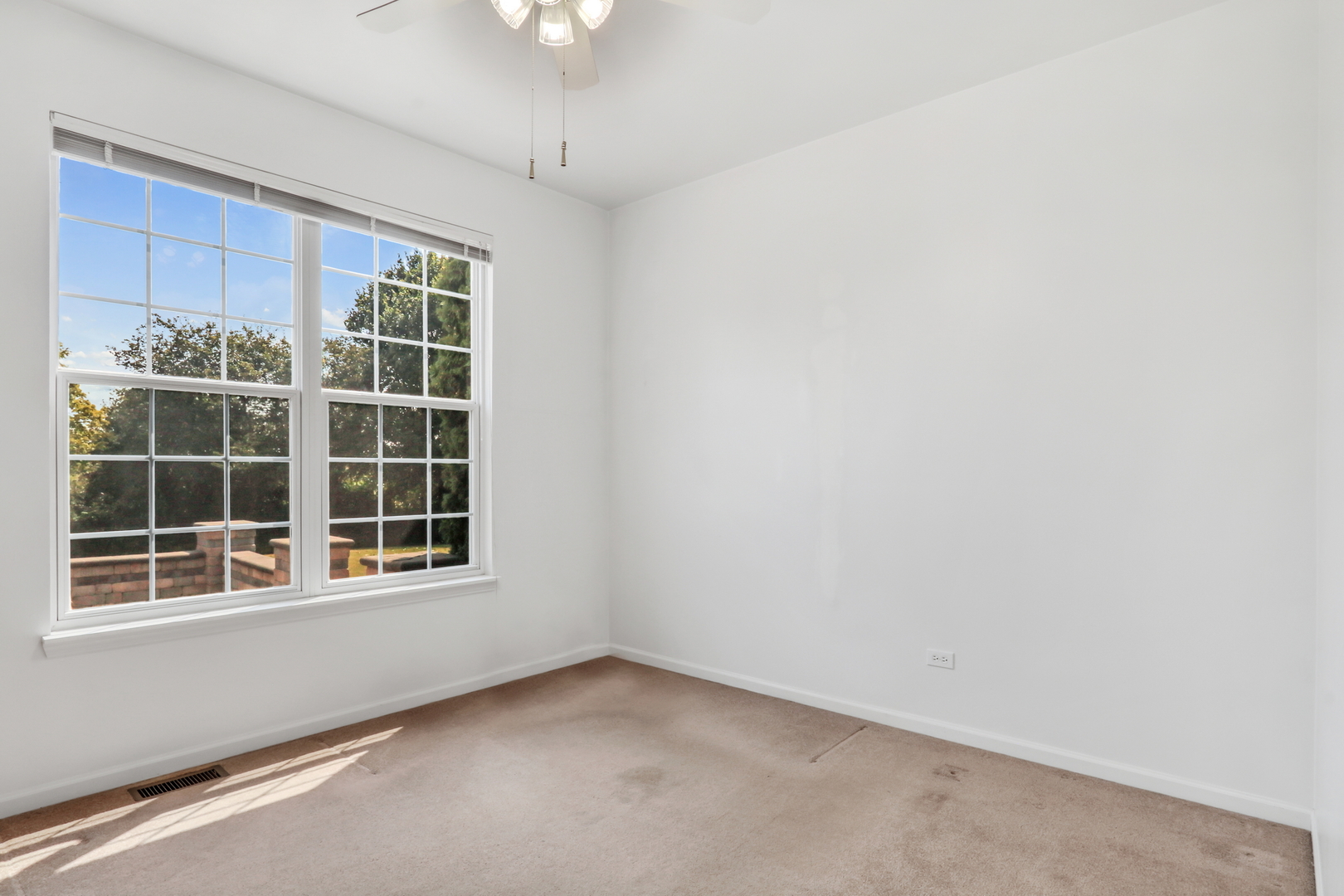 37089 N Bonnie Brae Road