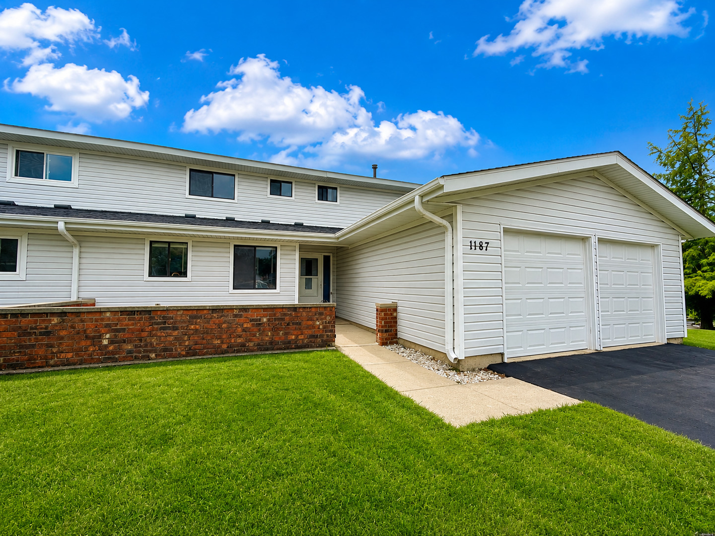 1187 Foxboro Court Unit: 1187
