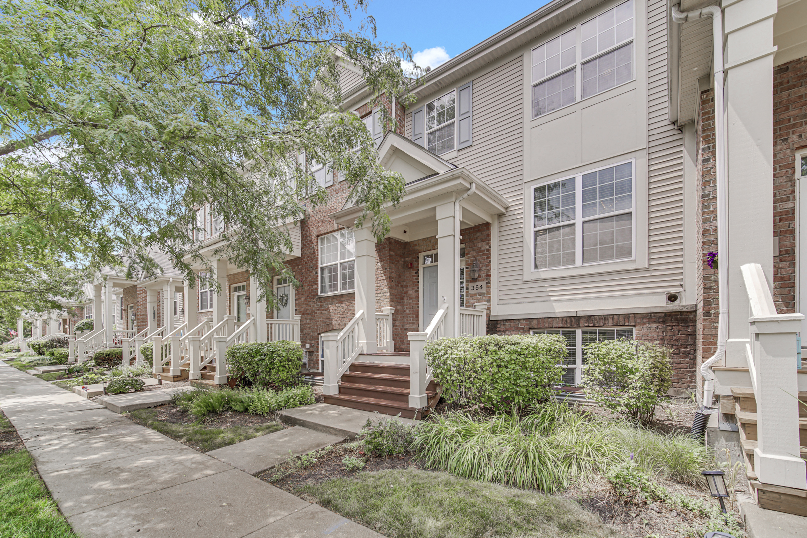 354 Broadmoor Lane