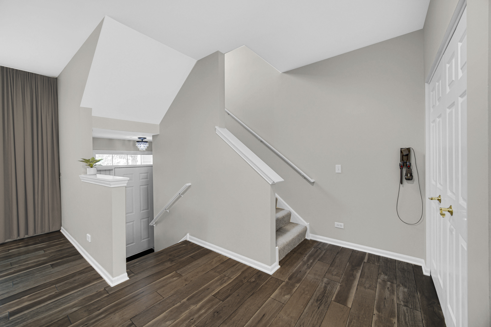 354 Broadmoor Lane
