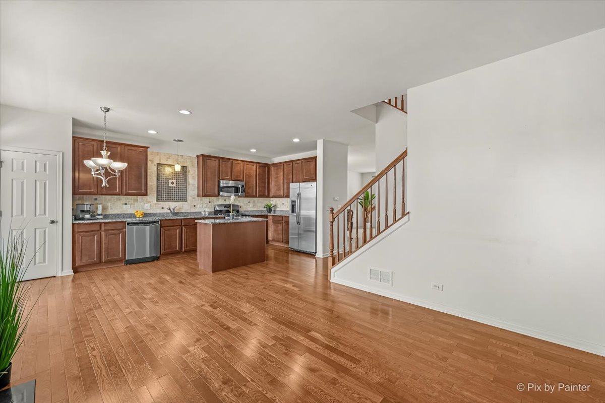 1005 Alberta Road