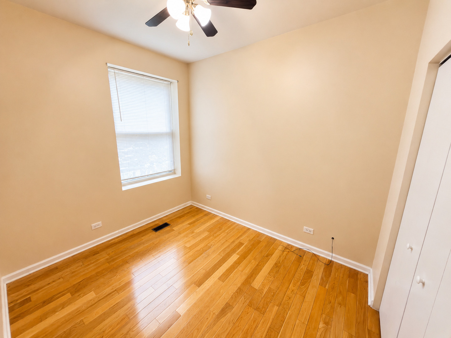 3105 W Argyle Street Unit: 1