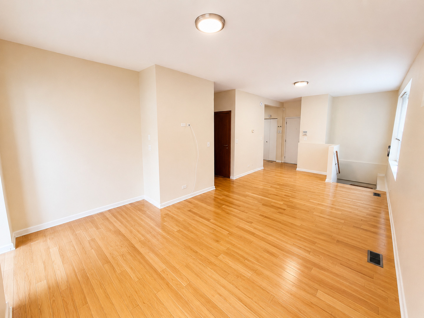 3105 W Argyle Street Unit: 1