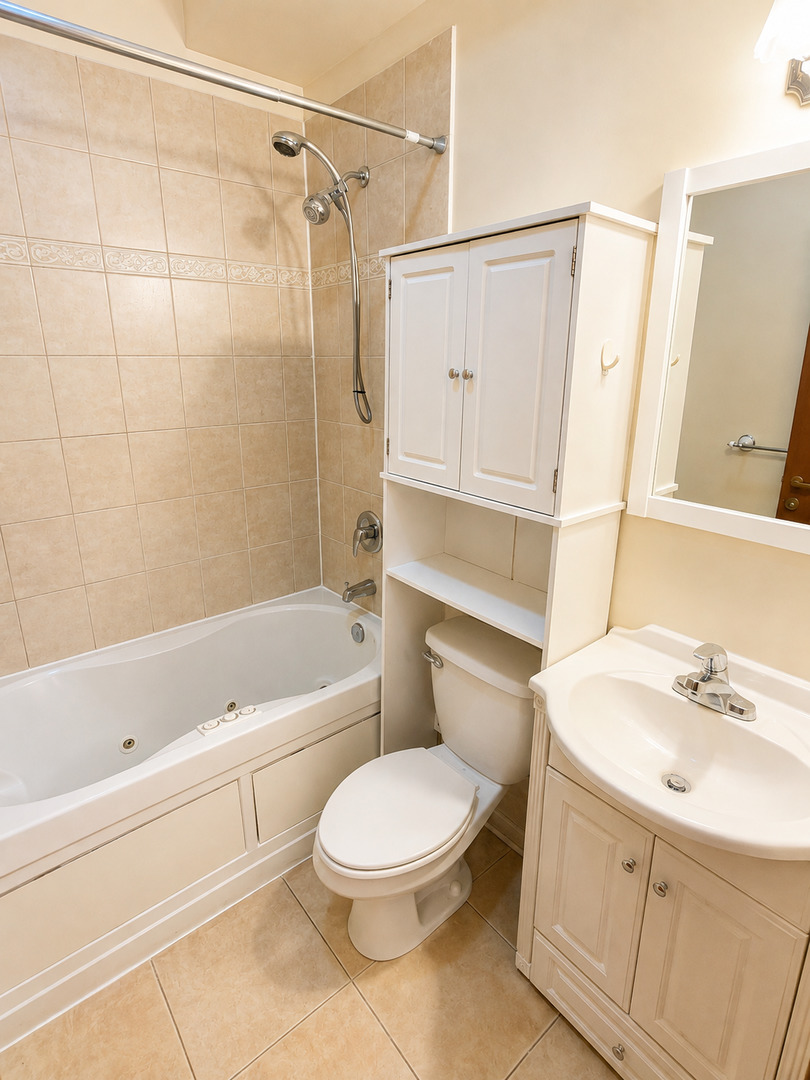 3105 W Argyle Street Unit: 1