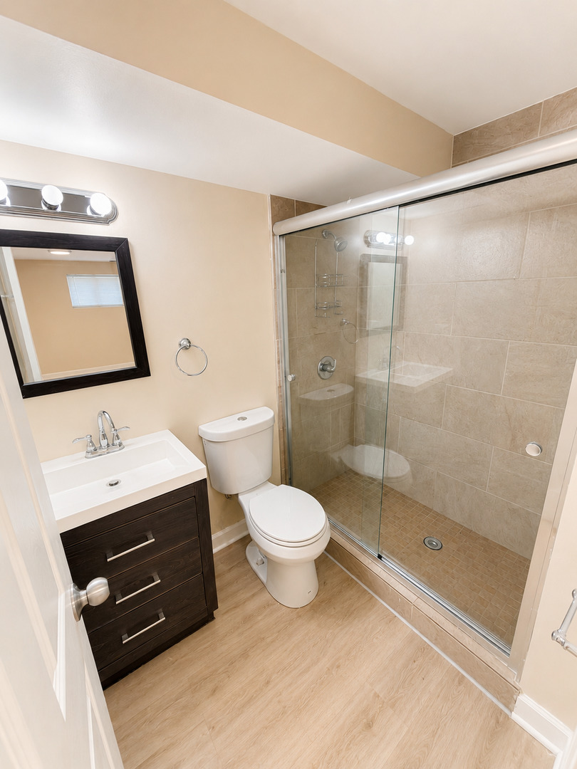 3105 W Argyle Street Unit: 1