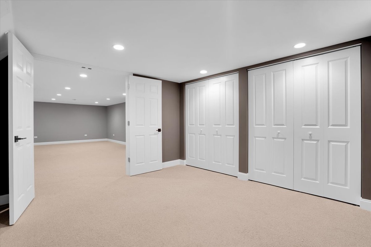 1402 S Robert Drive