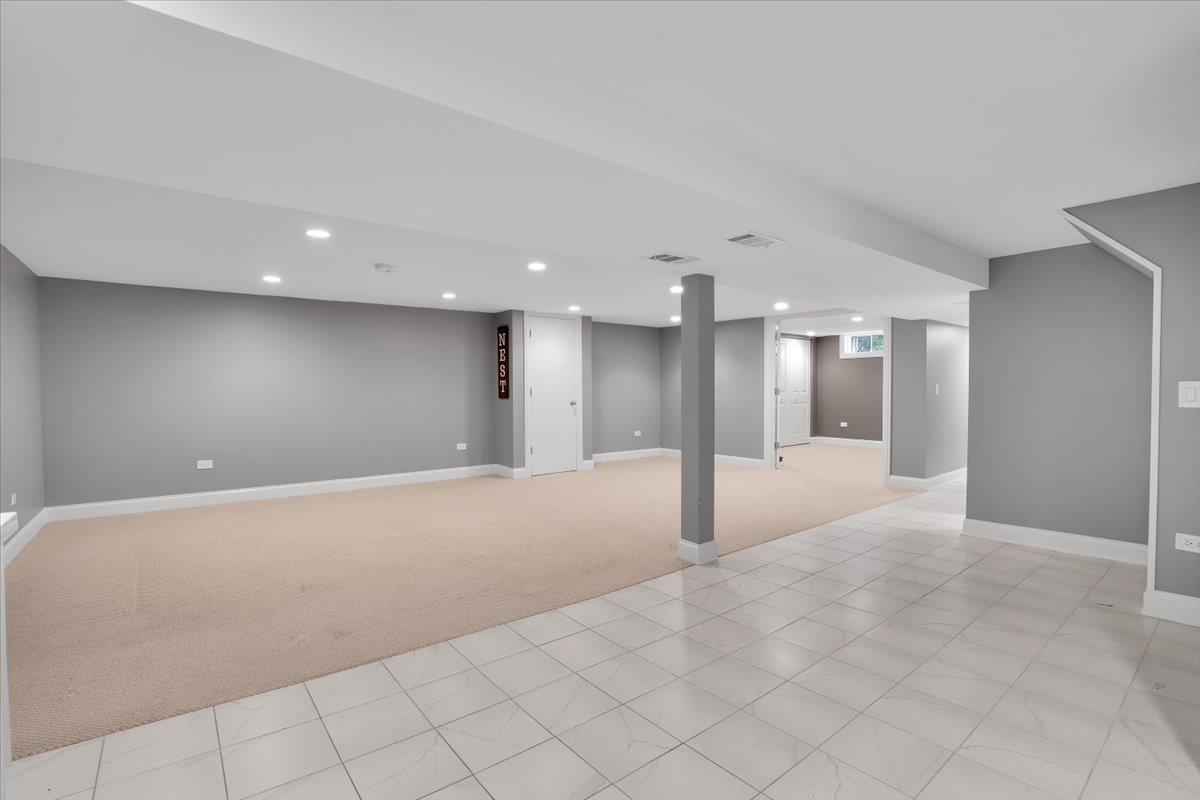 1402 S Robert Drive