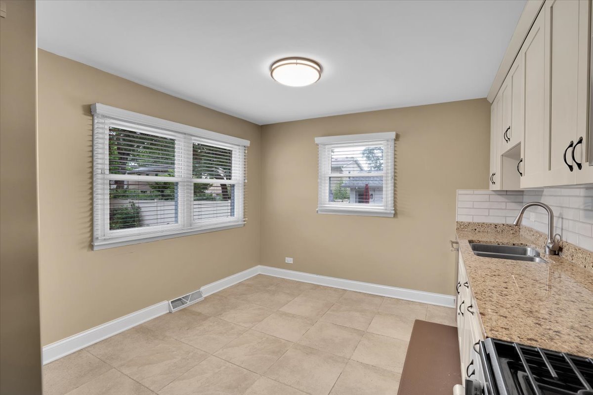 1402 S Robert Drive