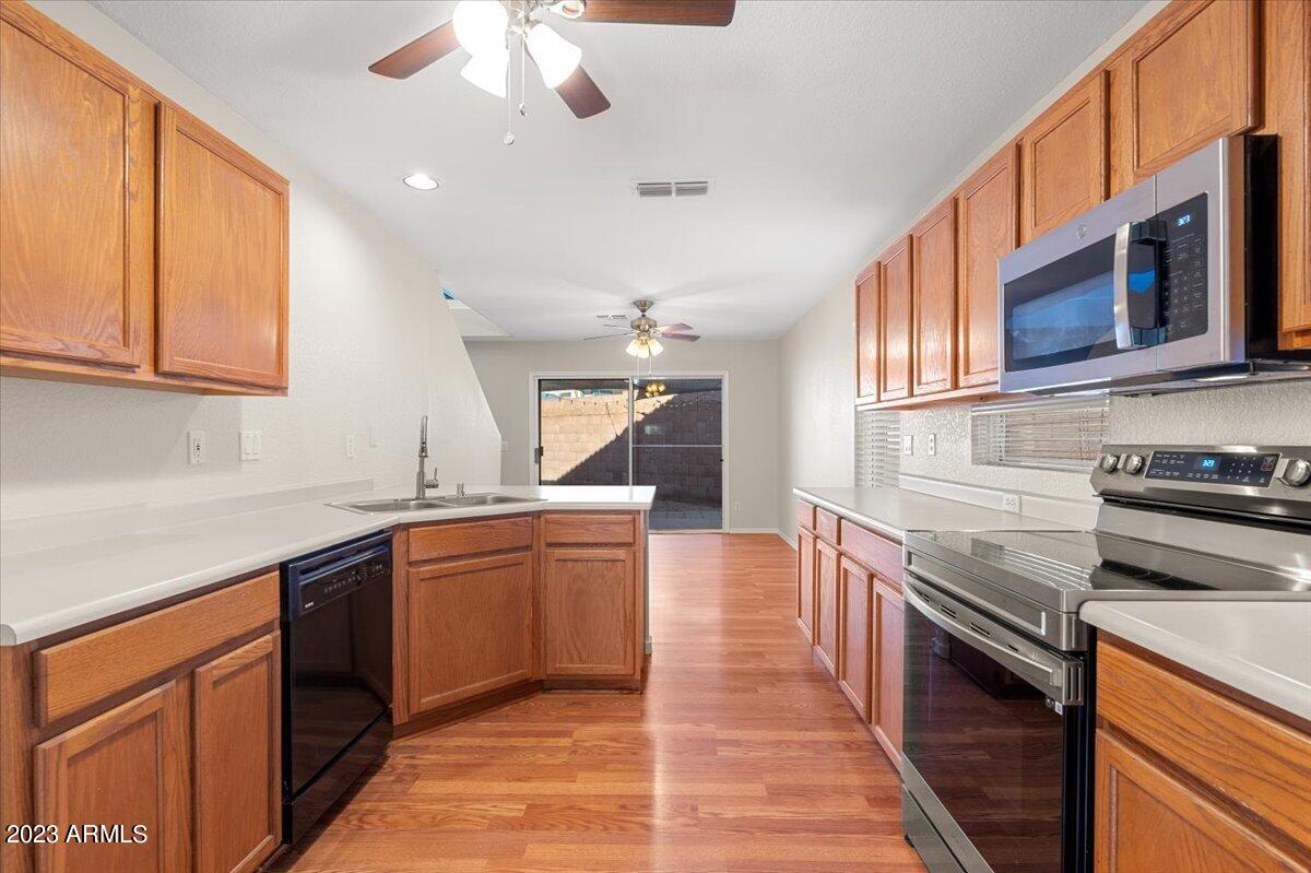 17606 N 17TH Place Unit: 1057