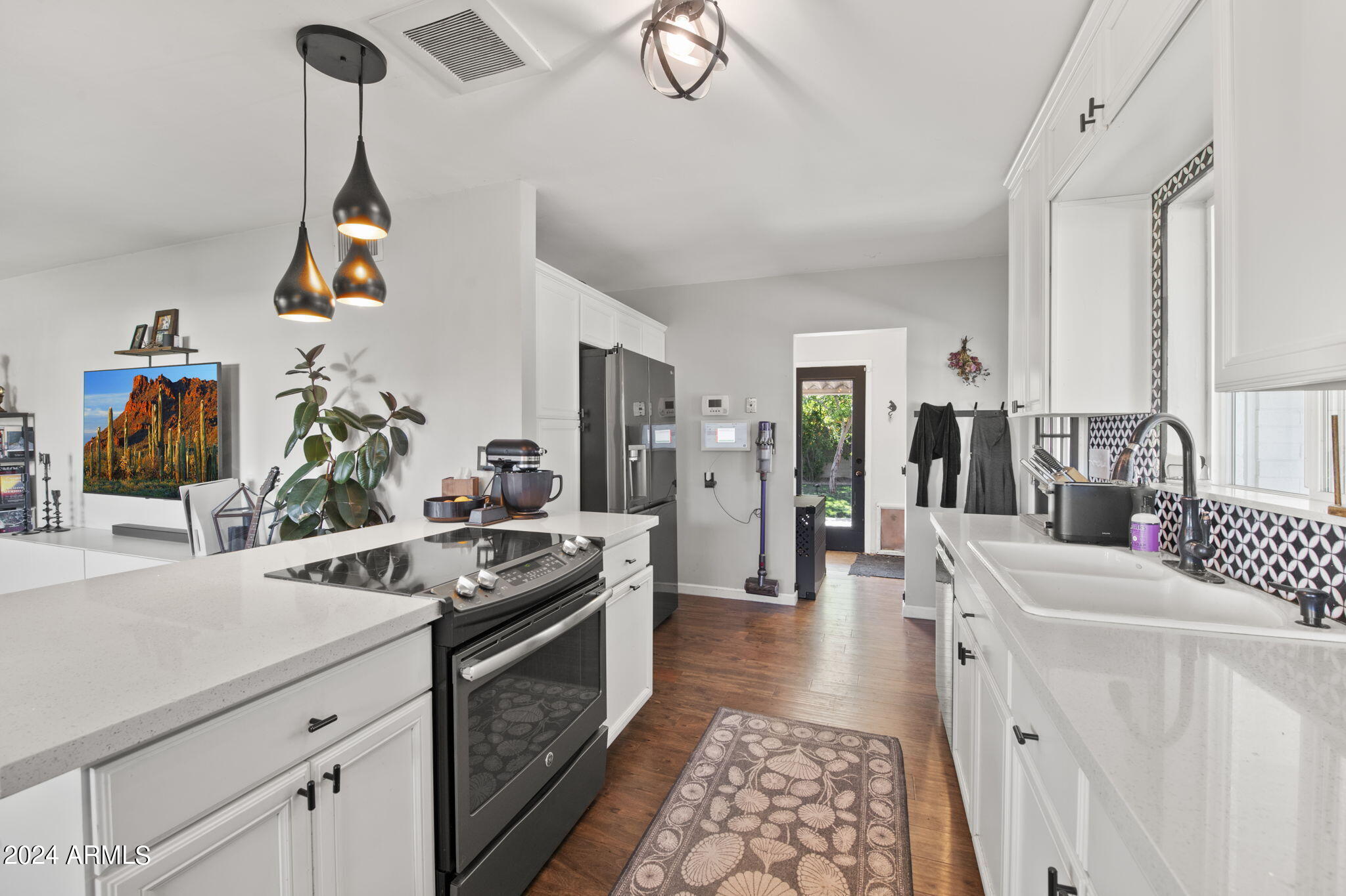 3214 N 20TH Place