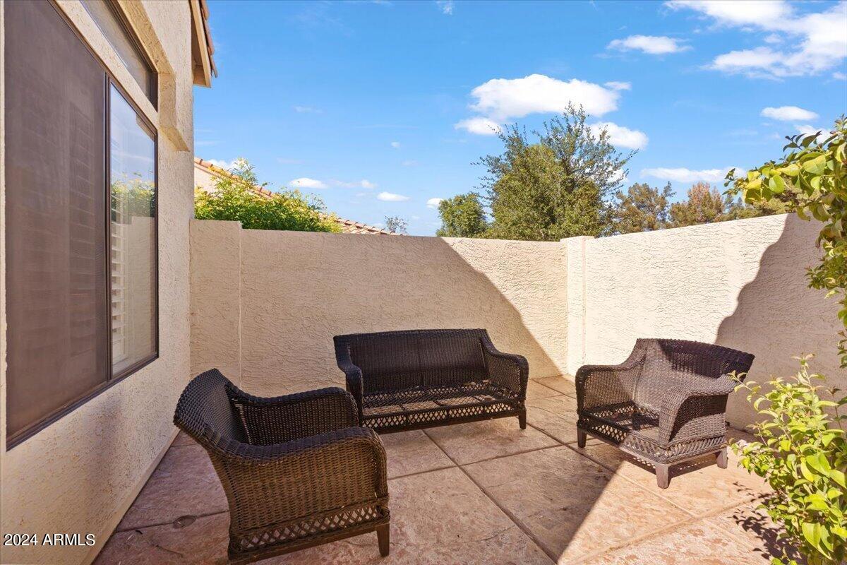 1003 E MCNAIR Drive