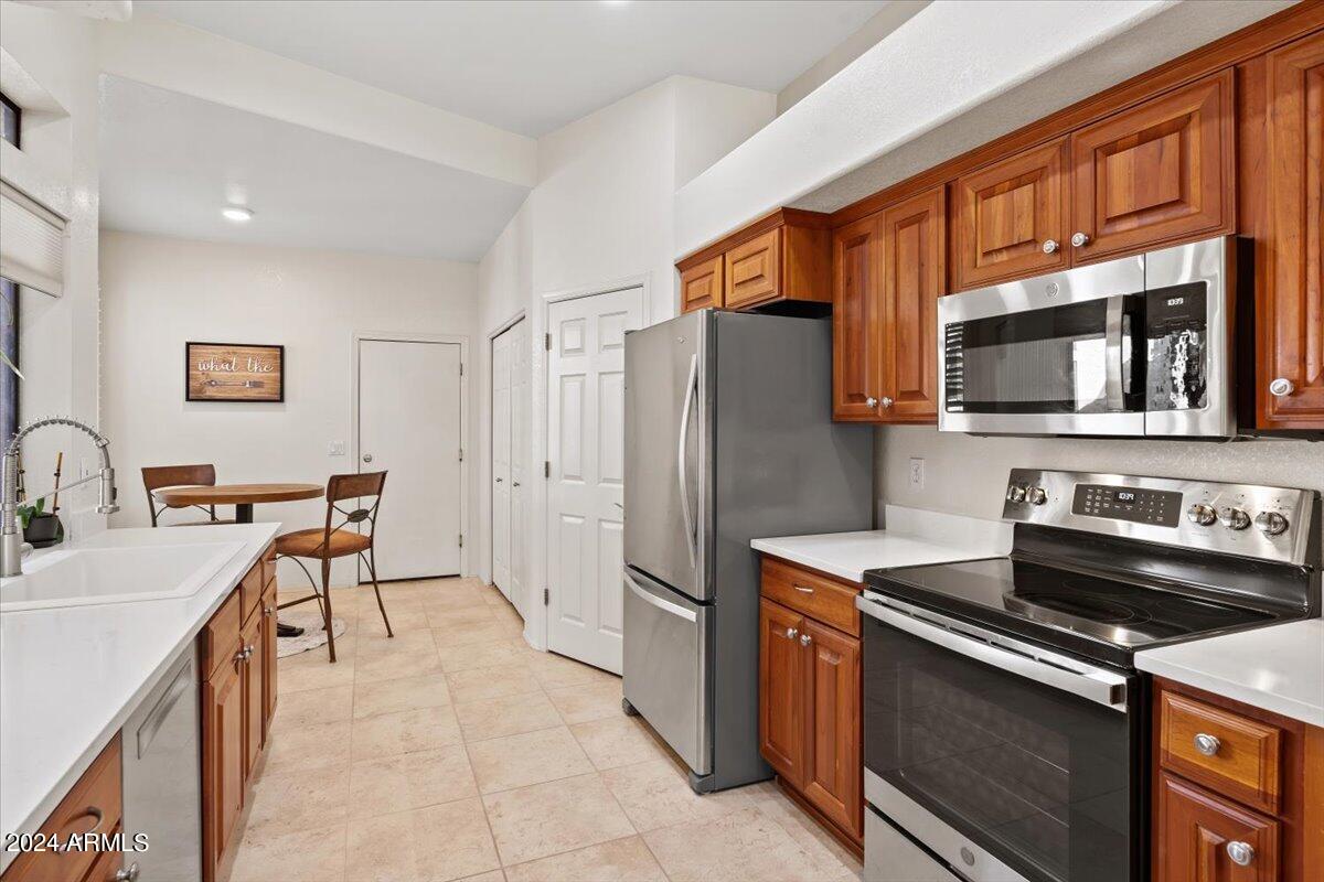 1003 E MCNAIR Drive