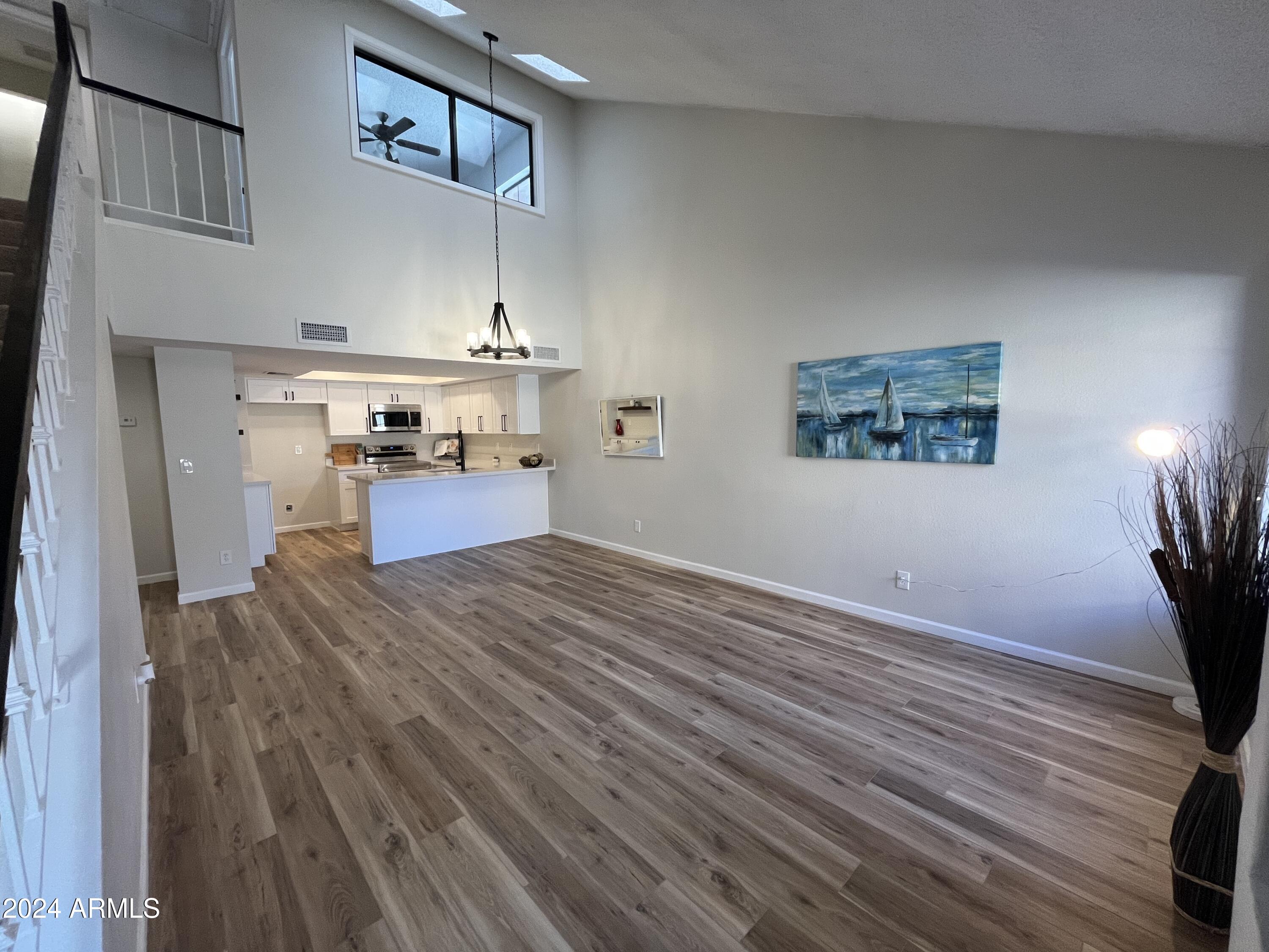 609 E MESQUITE Circle # C119