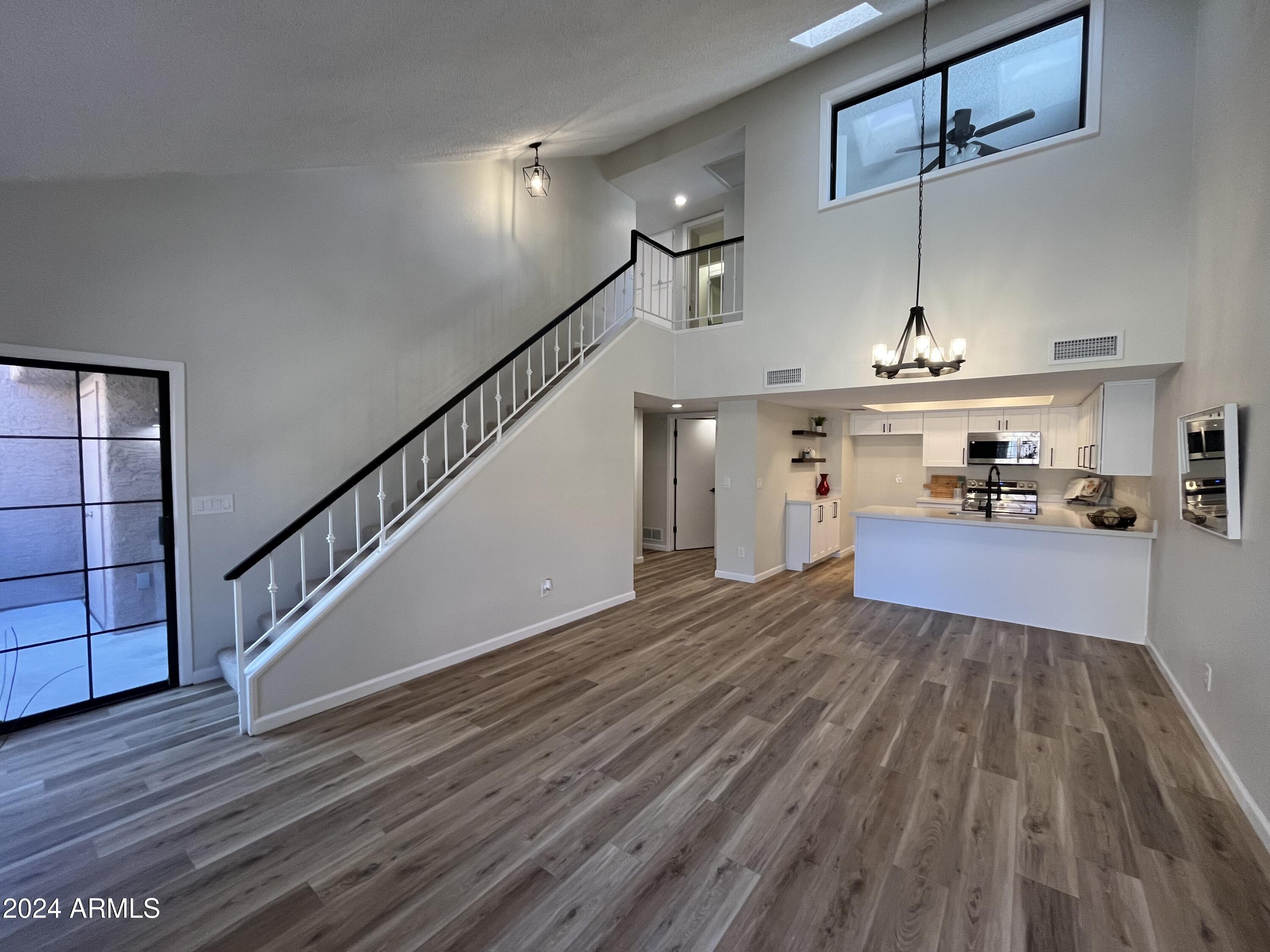 609 E MESQUITE Circle # C119