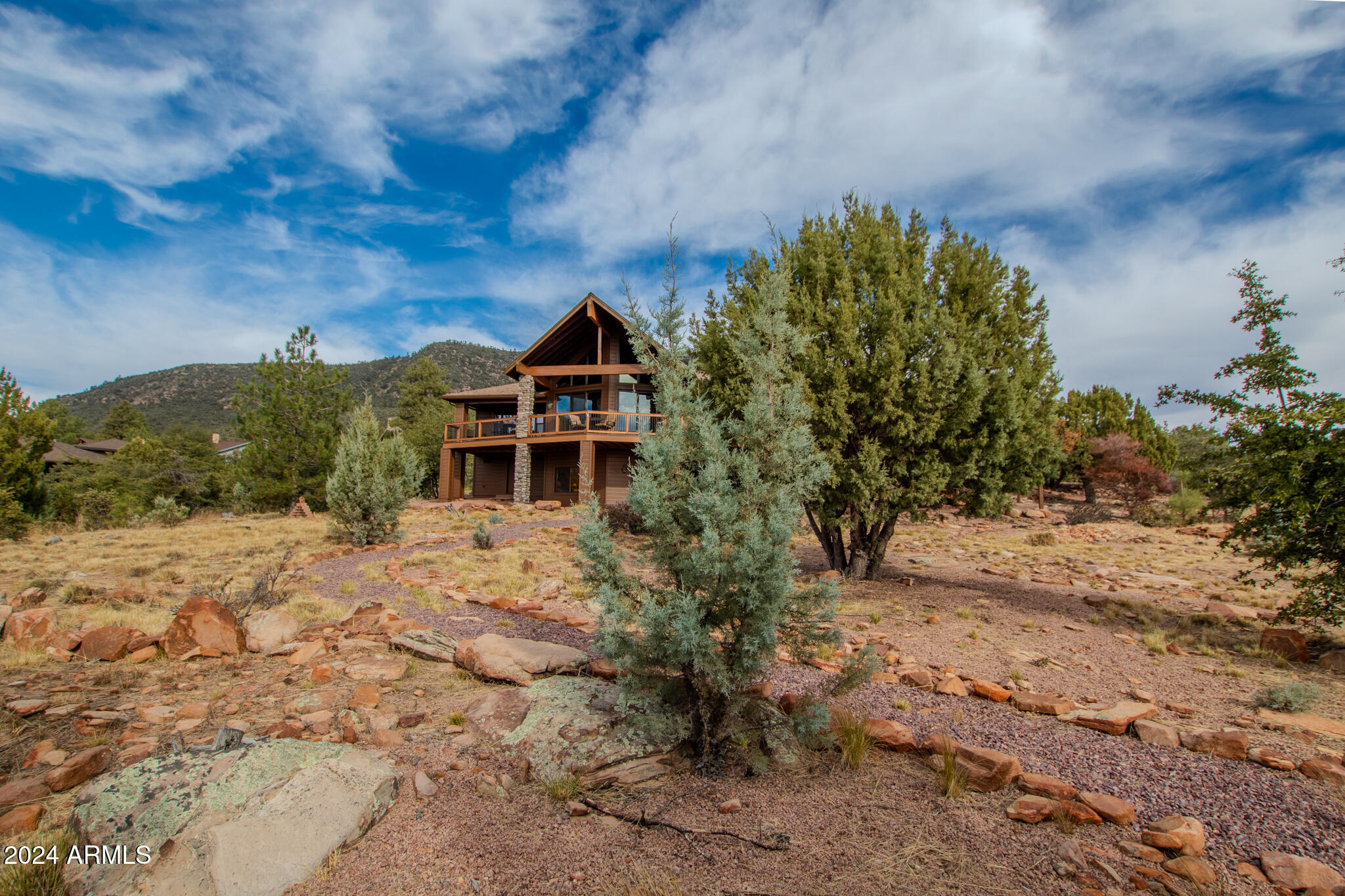6641 W WOLFPAW Lane