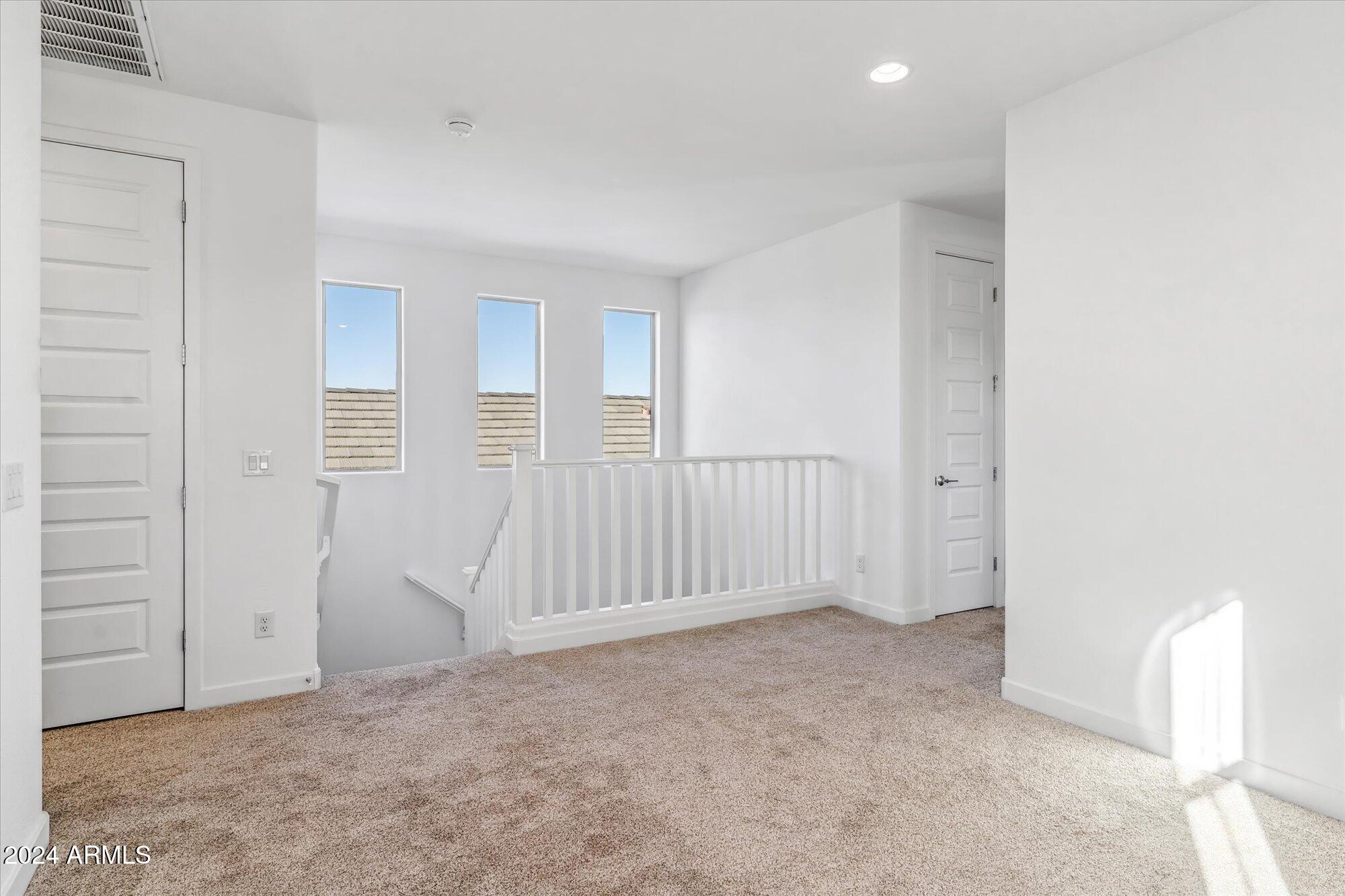 9446 W SELLS Drive W