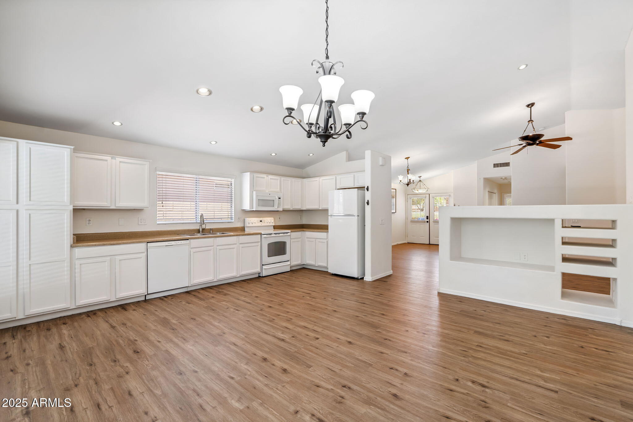 1328 E BINNER Drive