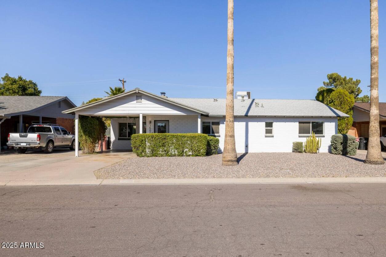7506 E GRANADA Road