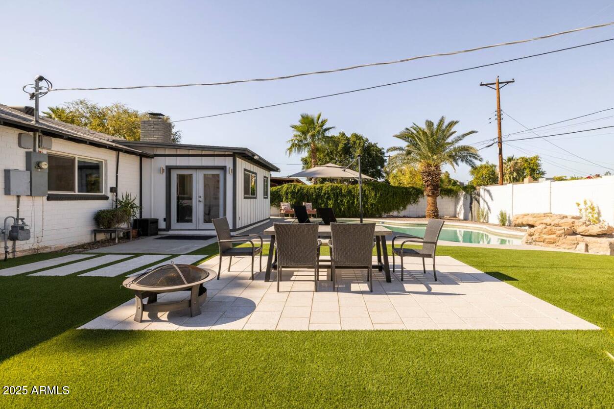 7506 E GRANADA Road