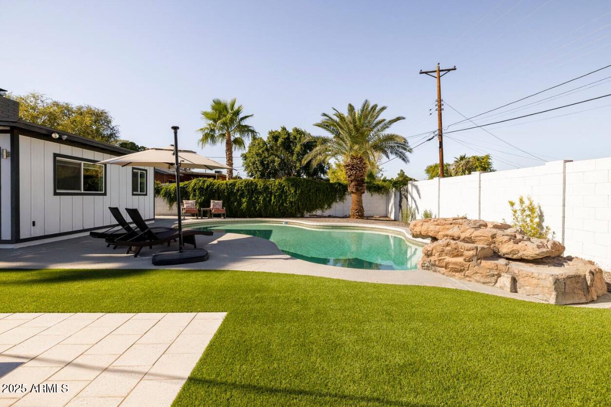 7506 E GRANADA Road