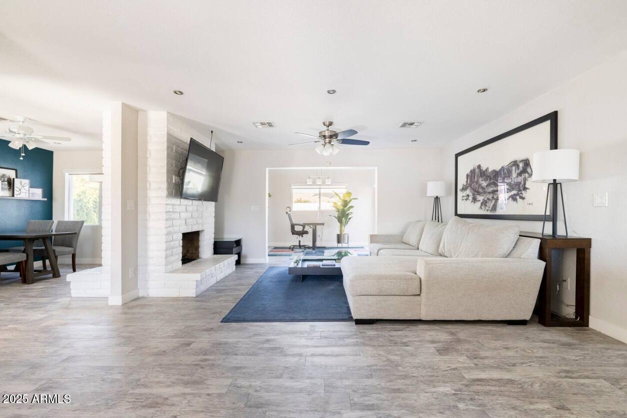 7506 E GRANADA Road