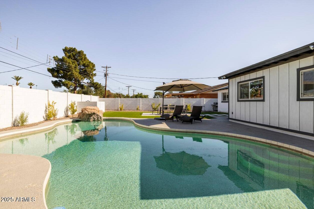 7506 E GRANADA Road
