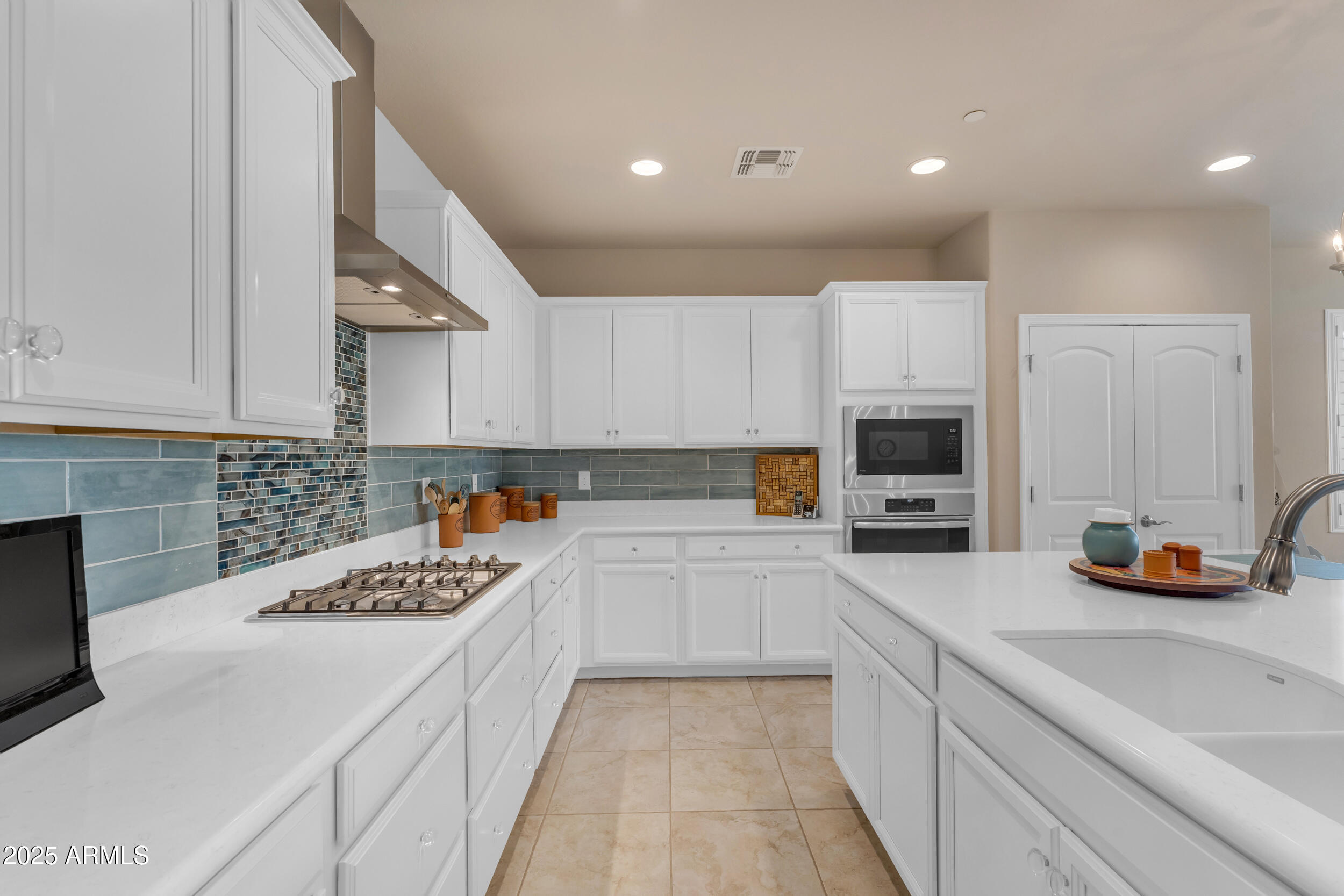 14200 W VILLAGE Parkway 2128