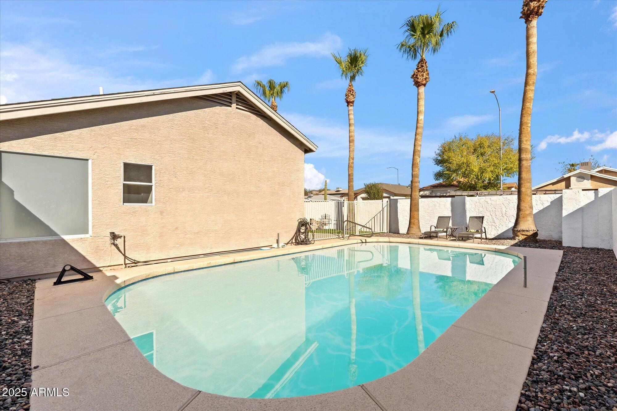 6617 E NORTHRIDGE Street