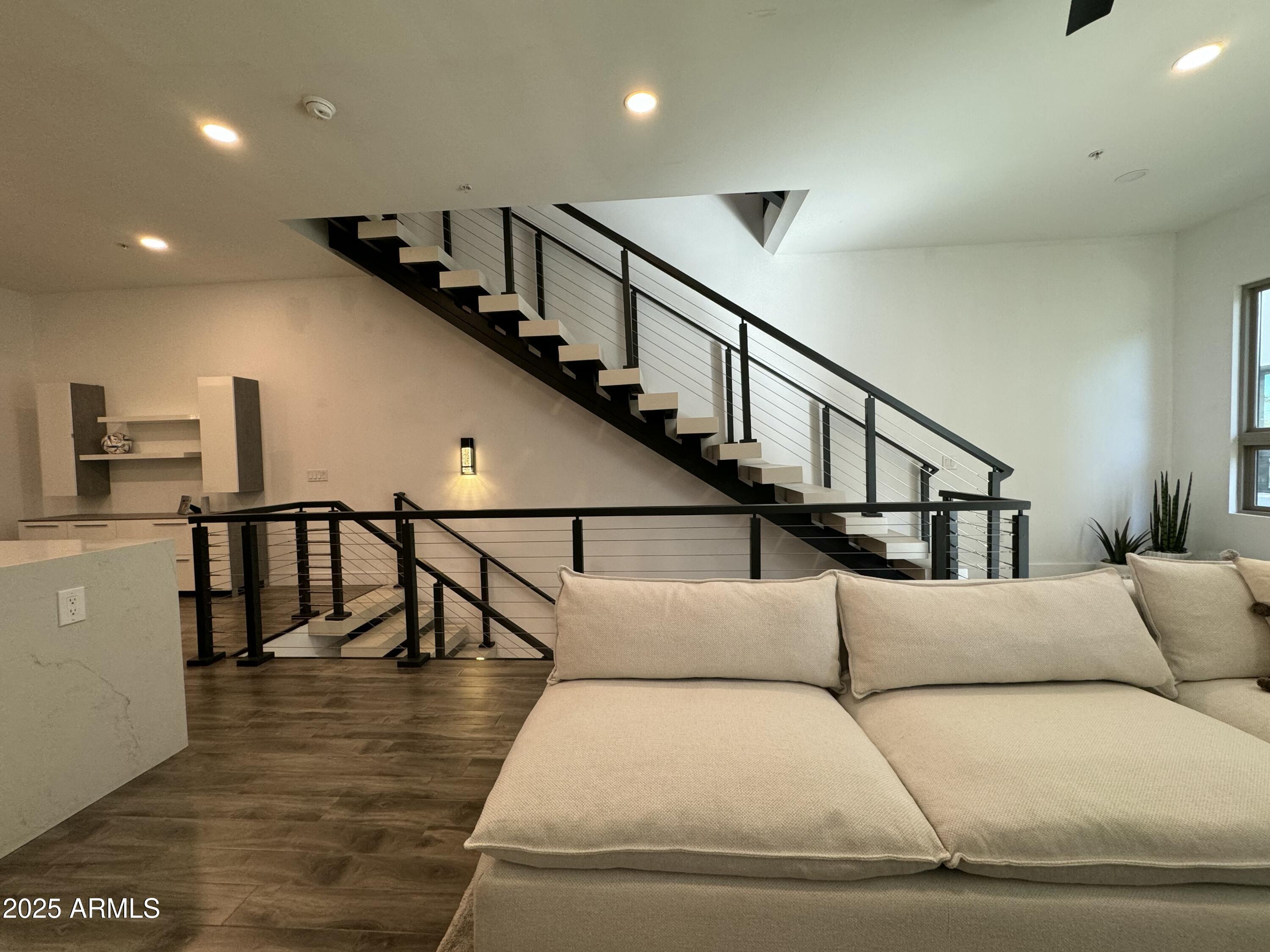 7788 E MAIN Street, 1009