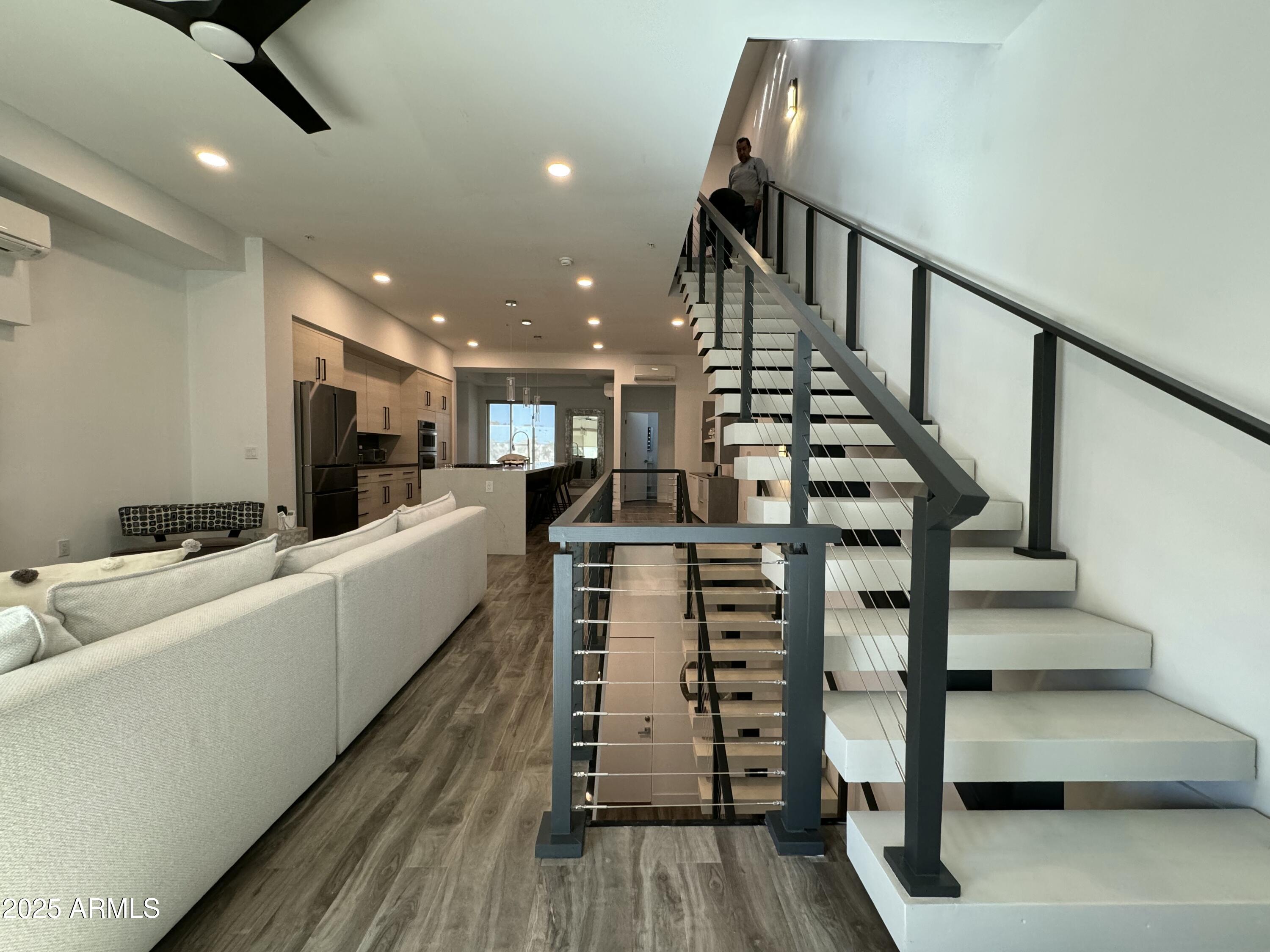 7788 E MAIN Street, 1009