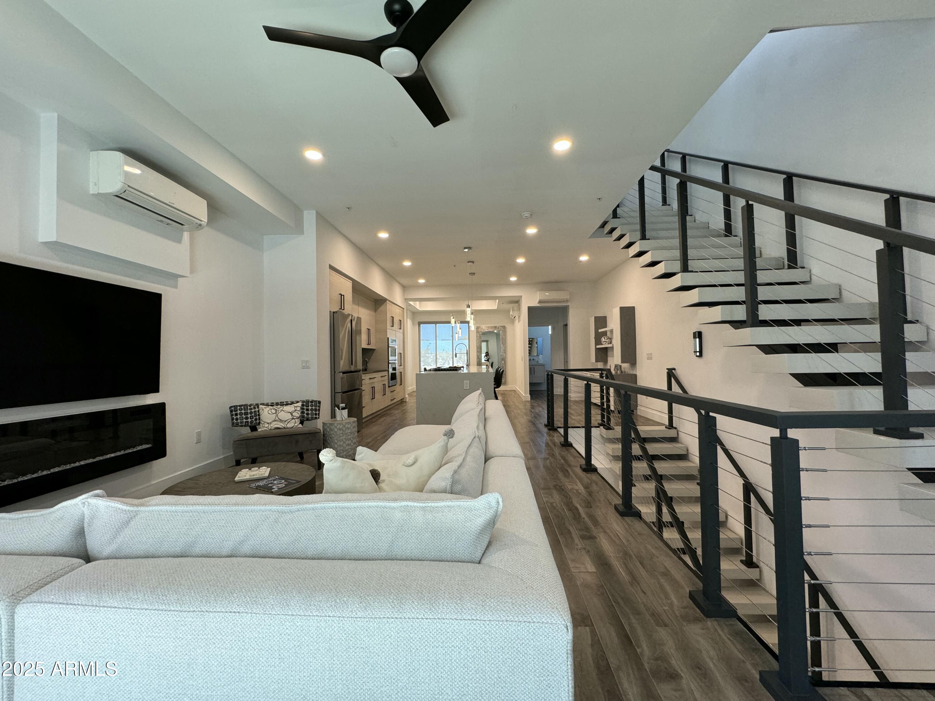 7788 E MAIN Street, 1009