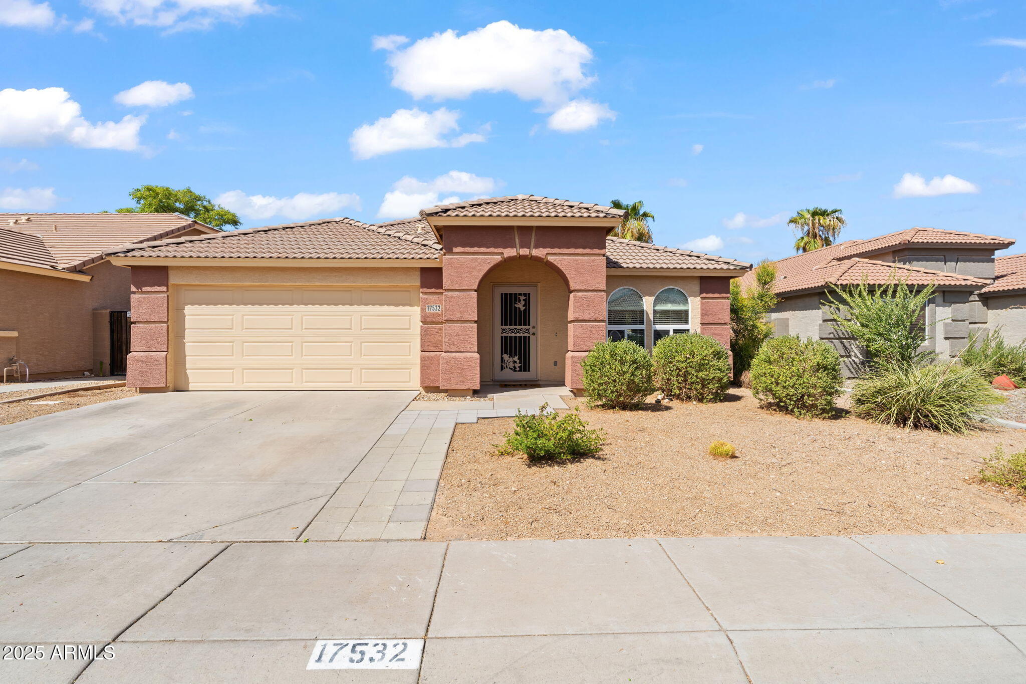 17532 W CARIBBEAN Lane
