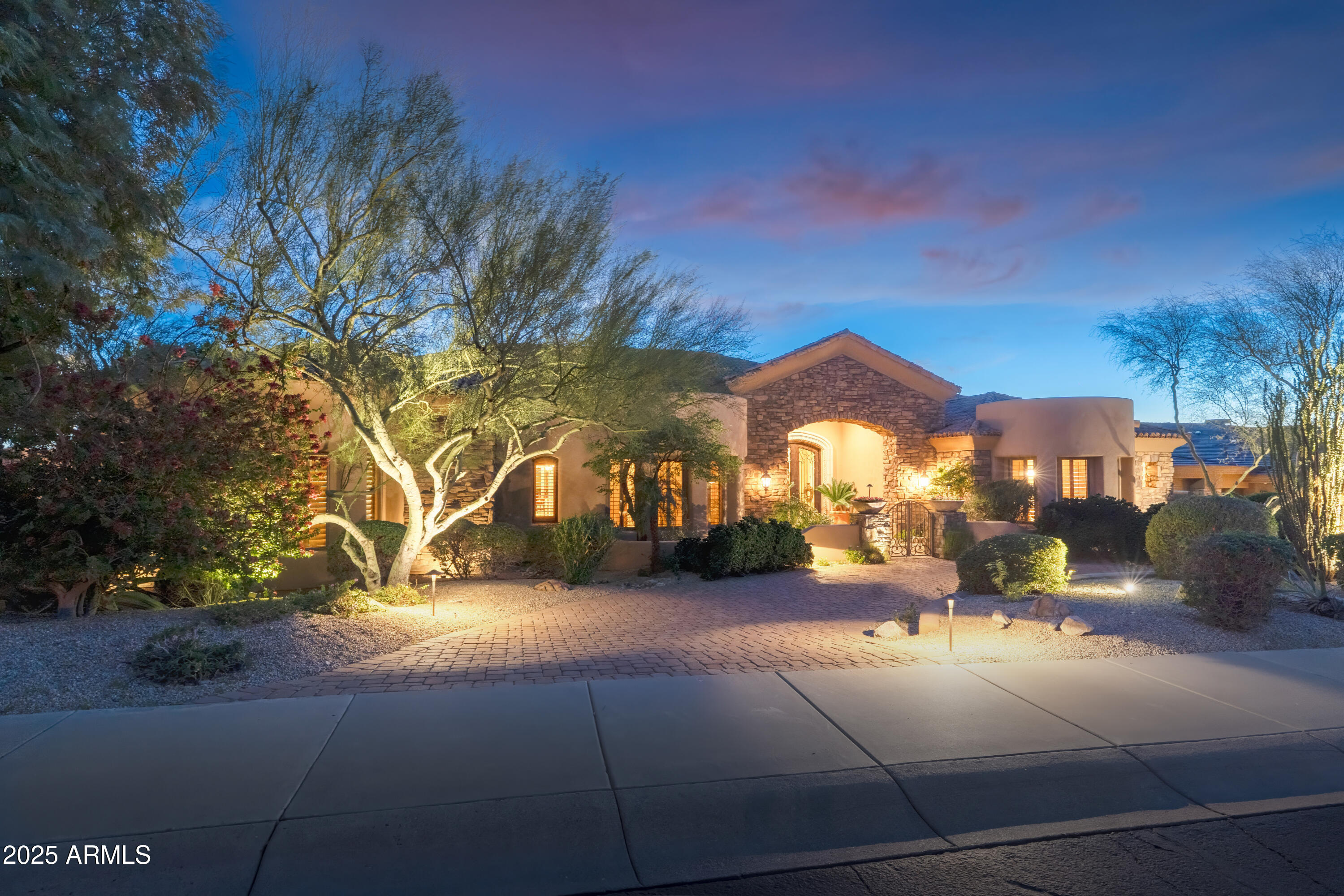 13249 E SUMMIT Drive